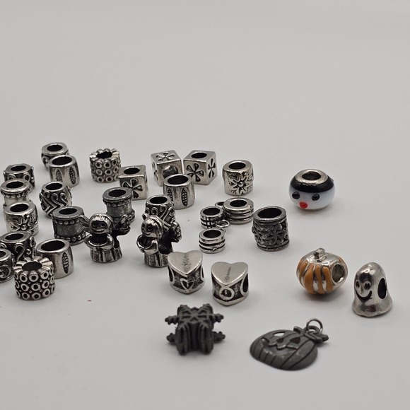 Silver Tone Beads Angels Pumpkins Snowman‎ Ghost Hearts Jewelry *Lot of 45* - Picture 1 of 11